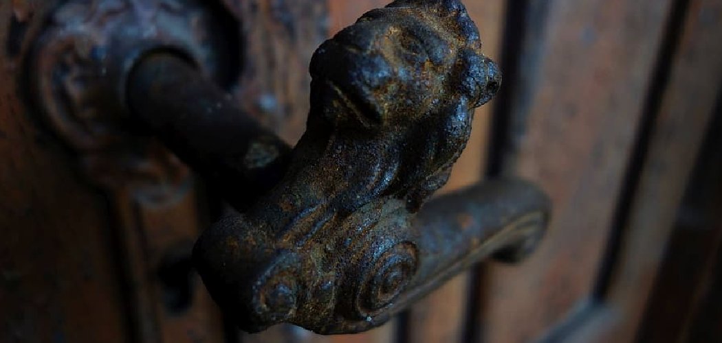 How to Clean Iron Door