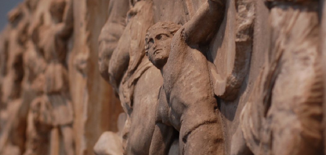 How to Clean Marble Statue